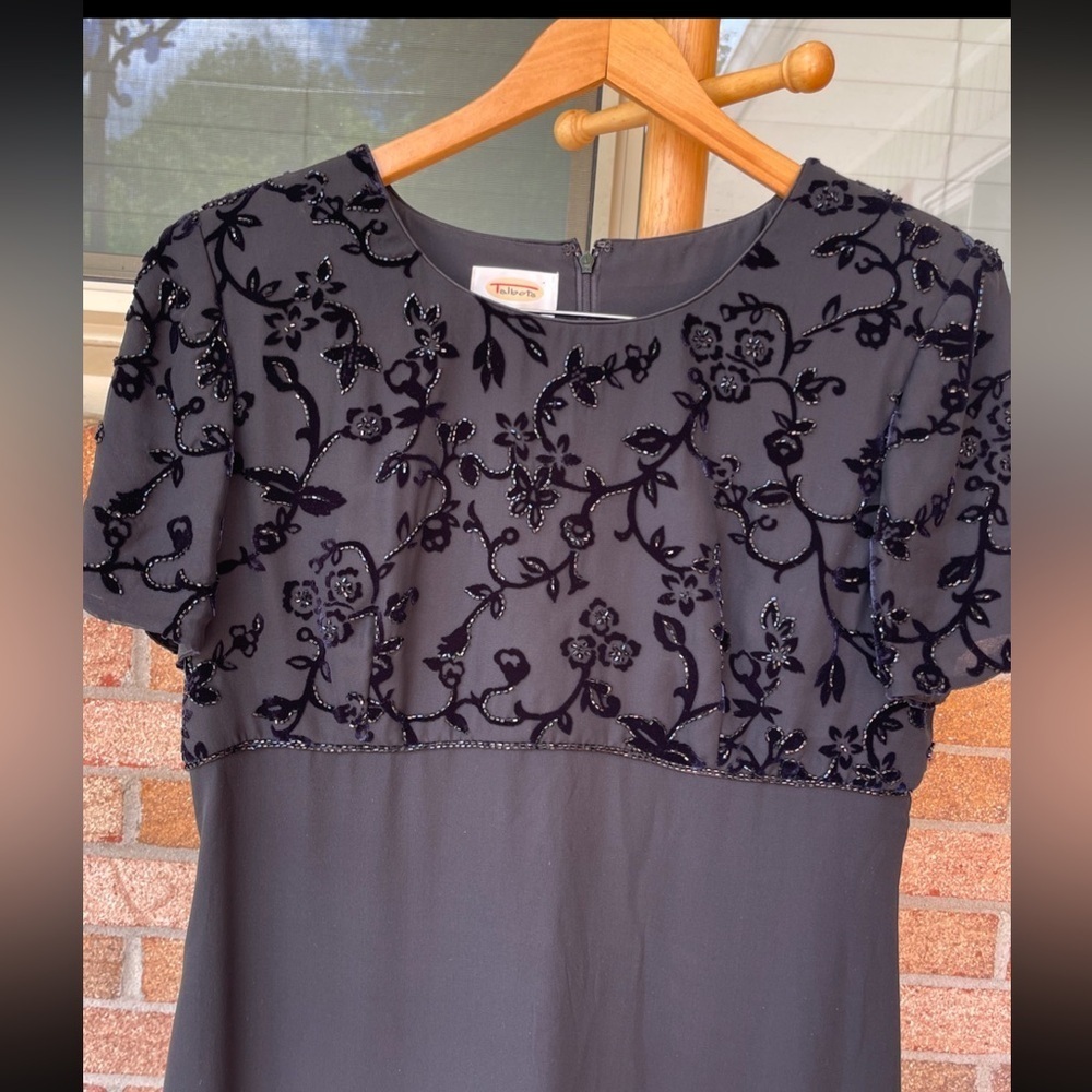 Talbot Elegant Black Evening Dress - Picture 4 of 13